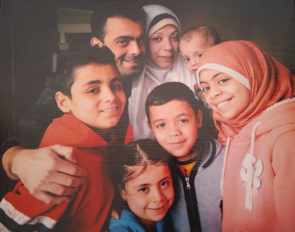 Alaa Al Rajeh with her family